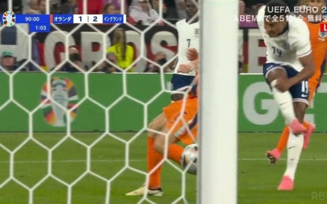 「覚醒した」「スーパーゴール！」エース・ケインと交代出場のワトキンスが角度のない位置から“ノールック反転シュート”で劇的決勝弾！監督采配ズバリでイングランドが悲願のEURO初優勝に王手