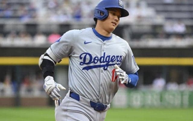 大谷翔平、いきなり右前打&二盗！ 4試合連続安打&盗塁成功　日本選手初の米通算200本塁打達成なるか
