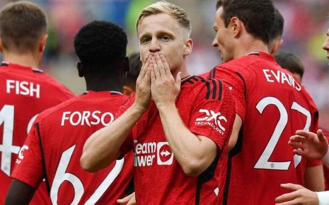 ジローナ、ユナイテッド退団のファン・デ・ベーク獲得を発表！2028年までの4年契約を締結