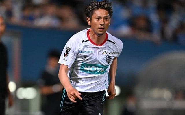 38歳・水野晃樹「ベンチ外になった時に、すっげぇ悔しくて...」 だからこそJ３でプレーする今も「まだまだ戦えると思った」
