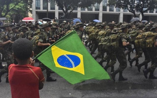 ブラジル下部リーグで事件…軍警察が選手の足を狙って故意にゴム弾発砲