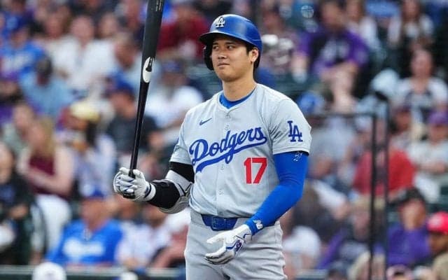 大谷翔平が「嬉しそう」　止めたルーティン…“愛弟子”の一発の裏で見せた親心