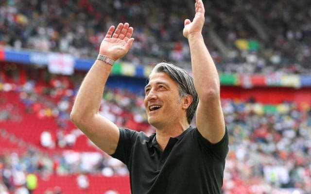 ユーロで無敗のままベスト8敗退のスイス代表、ムラト・ヤキン監督との契約延長が決定！詳細は後日発表…