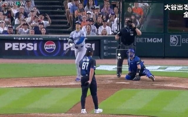 球場騒然！ 一体、何が起きた…！？ 大谷翔平、飛びすぎて勘違い！？ 大飛球の“ホームラン未遂”勝ち越し逆転打が話題に「入ったかと思った」「惜しい！」