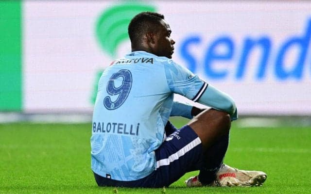 コリンチャンス、新監督の助言でバロテッリとの交渉をストップか