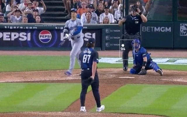 アイツ、大丈夫か？ 大谷翔平が打った瞬間に“異変”が起きた…！？ フラフラ歩き出す… 相手投手の様子がおかしくなる「マウンド降り始めてるｗ」「秒で諦めた」