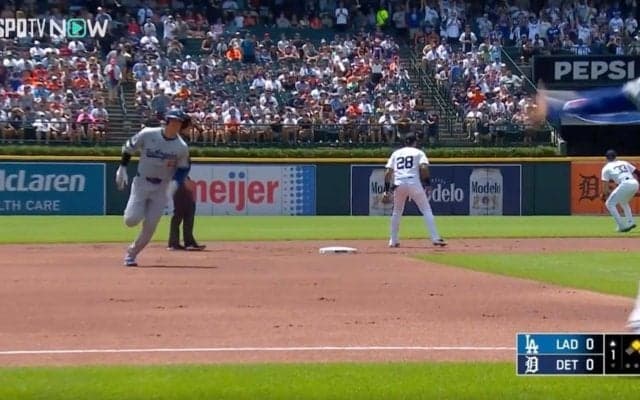 ポカーン… 大谷翔平がいない…！？ 衝撃スピードの“爆走三塁打”がヤバすぎる　相手守備陣がドン引きした瞬間「いくらなんでも速すぎだろw」