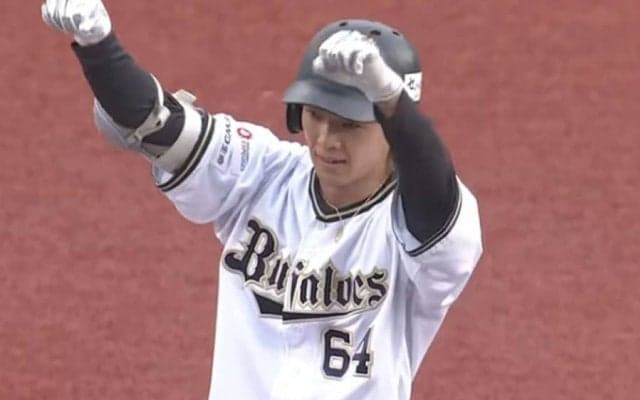 躍動の打率.368…育成出身25歳は「何者？」　オリに突如現れた救世主が「恐れ入った」