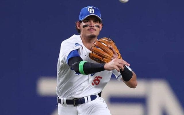 爆肩で鳴らす竜の遊撃手・ロドリゲス　異国の地でのレギュラー奪取に必要なモノとは？