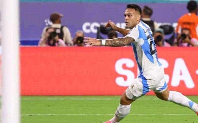 アルゼンチンがコロンビアとの死闘を制して16度目の南米制覇！ メッシが号泣の負傷交代も世界王者は地力を発揮