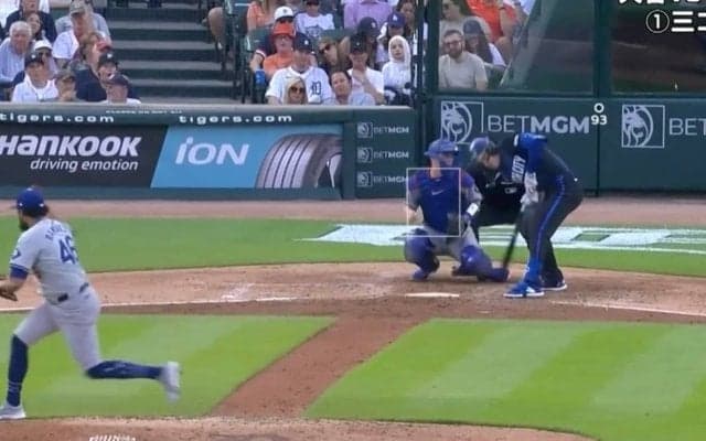 一体、どうなるのか… ！？ 大谷に“ブチギレ男”にあわや危険球！ とんでもないボールが背中付近に→投手がヘラヘラ… 球場全体がヒリついた緊迫シーン