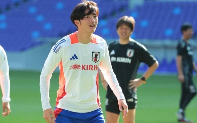 「生歌じゃん！」「初めて聞いた」ザルツブルク加入の川村拓夢に洗礼!? 無茶振りの歌を要求されて選んだ曲は…「楽しそうでよかった」