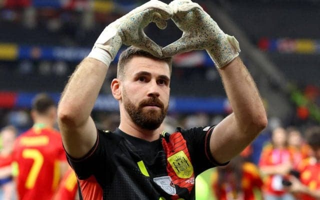 スペインのユーロ優勝に貢献した守護神ウナイ・シモンが右手首の手術で3カ月程度の長期離脱へ