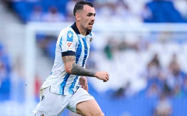 ヘタフェがソシエダ育ちのDFアレックス・ソラを完全移籍で獲得‥昨季はアラベスでプレー