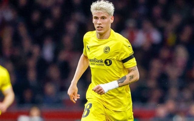 スタッド・レンヌがデンマーク期待のMFグレンベークをボデ/グリムトから完全移籍で獲得…5年契約