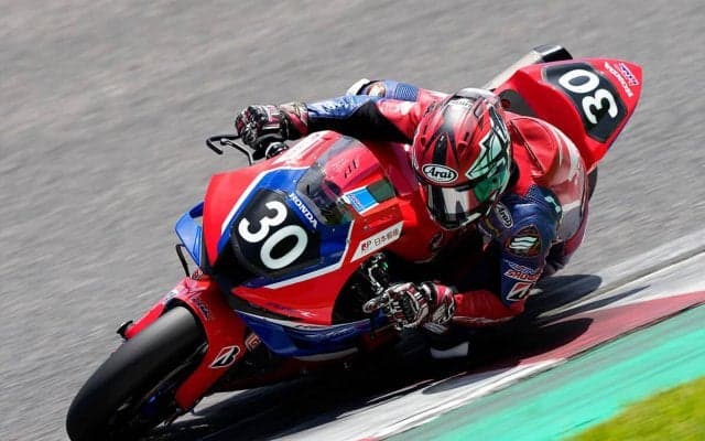 鈴鹿８耐が人々の心を強く揺り動かす理由　フィクションではとうてい発想できないことが現実になる