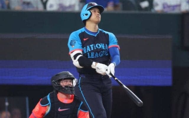 ジャッジも呆然…大谷翔平　球宴初アーチが特大の3ラン！日本人選手初の”柵越え”に球場騒然　 右翼ソトも一歩も動けず