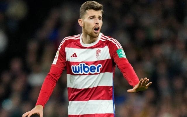 ラージョがグラナダからMFグンバウをレンタル移籍で獲得、昨季はリーガで35試合3アシスト