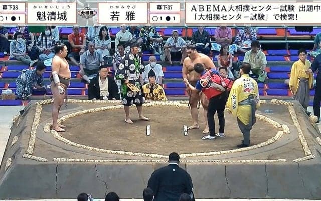 一体、何が？「力士が急に倒れた」「失神か？」救命士駆けつけ館内騒然も…「救護班いい仕事してる」迅速に無事を確認で安堵と感謝の拍手