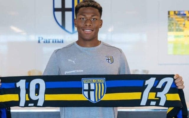 名手ブッフォンが「恩師」と認める伊名伯楽がパルマ入団の鈴木彩艶の進化に太鼓判「日本人は学ぶ意欲がある」