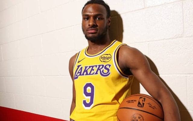 シャックがレブロンの長男ブロニーへ助言「周りがなんて言ってこようと忘れることだ」