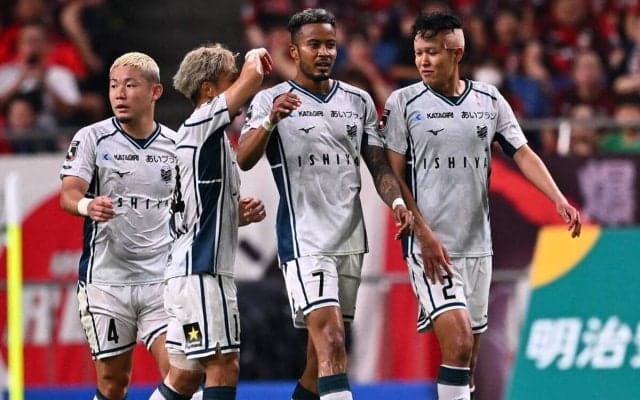 最下位・札幌が10戦ぶりリーグ戦白星！ 4点リードも終わってみれば1点差、浦和に相手にヒヤリの今季3勝目【明治安田J1第24節】