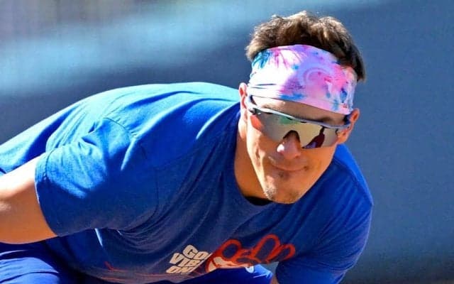 大谷に匹敵…同僚の「筋肉すごい」　斬新スタイルで露わ、衝撃メロン肩にSNS驚き