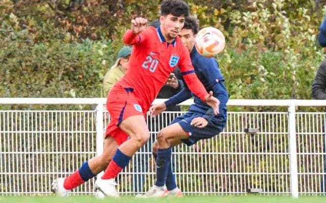 リヨンがU-16イングランド代表FWを獲得！　セインツアカデミー産の注目株と3年契約