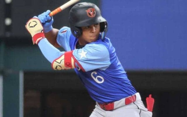 助っ人の父に“激似”…日本に「行ってみたい」　193cmの逸材20歳が思い描く未来像