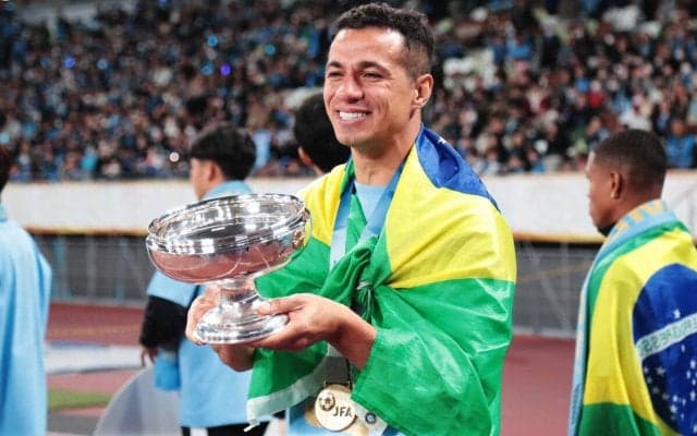 元川崎FWレアンドロ・ダミアンがコリチーバと契約解除…チームの強化戦略の一環で退団