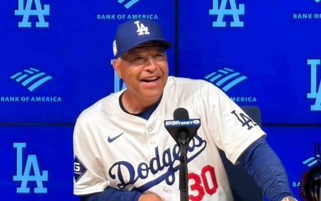 ロバーツ監督、思わず「いやぁ…」　大谷翔平の特大144m弾に愕然「理解しがたい」