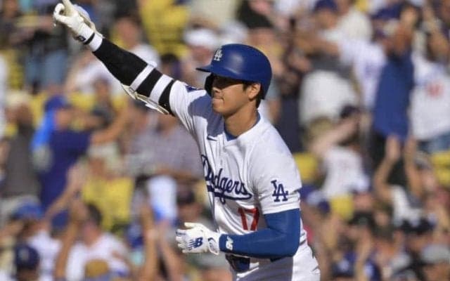 「オーマイガー！ やばい！」山本由伸らが絶叫 大谷翔平の144m弾に熱狂するド軍ベンチが話題に「一流選手も驚かせる」