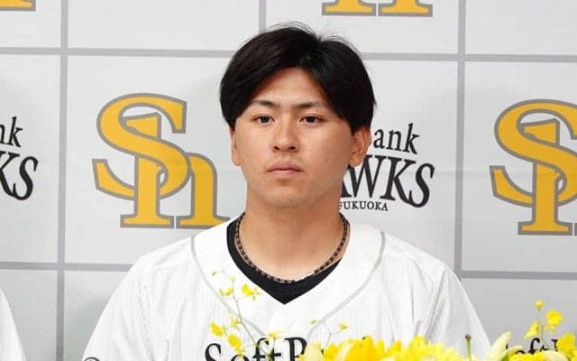 電話越しに“10秒の無言”　父が流した2度目の涙…鷹24歳、支配下で果たした親孝行