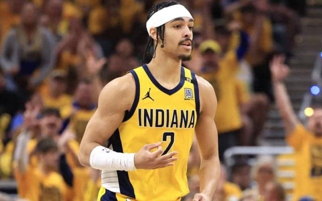 ペイサーズの若手ガード、アンドリュー・ネムハードが3年約90億円の延長契約に合意