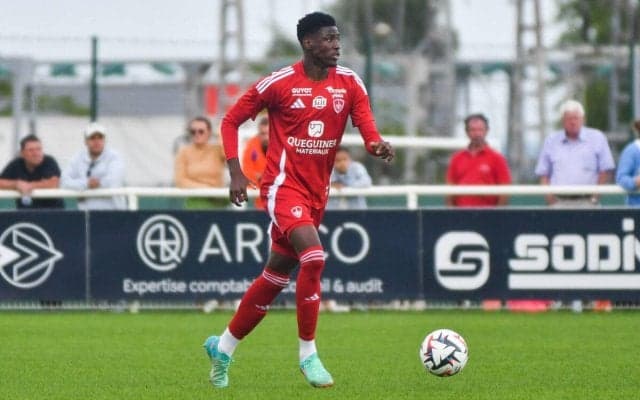 CL初出場のブレスト、セネガル代表の22歳CBエンディアイエを買取OP付きレンタルで獲得