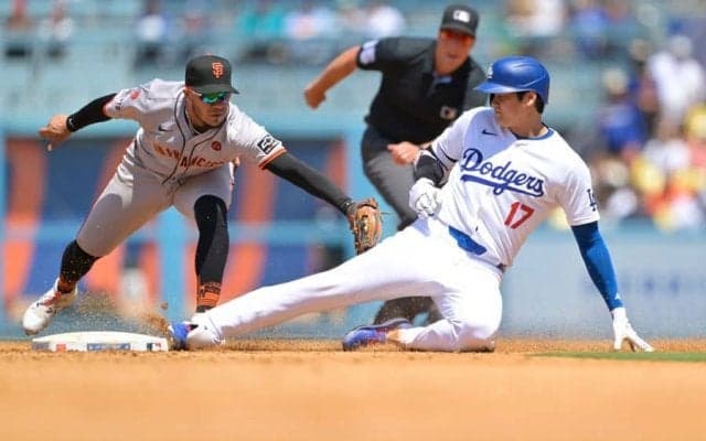 SNS驚愕、大谷翔平の激走が「超はえ～！」　長い脚フル回転…風を切るスピードが話題