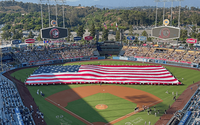 ド軍の本拠地に驚き…“クセ”強すぎのメジャー球場、日本とはまるで違う形状＆スケール