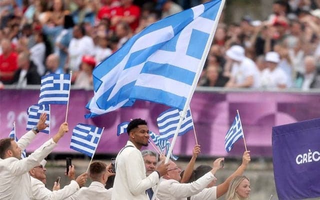 自身初の五輪でギリシャの旗手を務めたヤニス・アデトクンボ「選手としてとても光栄」