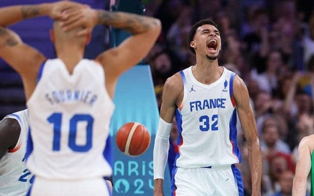 “エイリアン”擁するフランス代表が白星発進…強力ツインタワーを中心にブラジル撃破