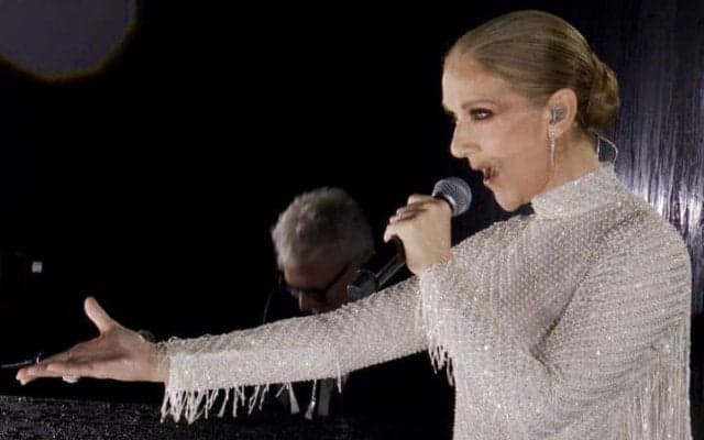 圧巻歌唱のセリーヌ・ディオン、無報酬だった！ 仏記者が開会式の舞台裏を告白「彼女は出演料を受け取らなかった」【パリ五輪】