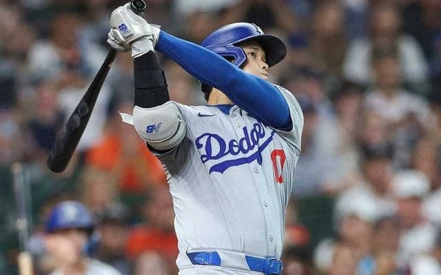 大谷翔平、自己最速タイの“超速”32号　野手も動けぬ特大弾…「確信立ち」に敵地騒然