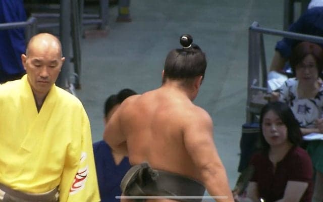 「良い体」「隆起する筋肉」幕下力士の強靭な肉体に熱視線 表情にも注目「キレイな顔してる」「闘志みなぎってる」