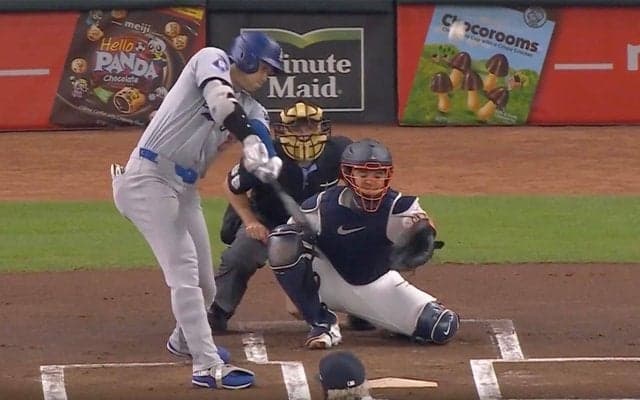 どんだけ飛ばすんだよ！ 絶好調・大谷翔平、軽く振ったのに… 超特大アーチの伏線？ あわやホームランの大飛球がエグすぎる