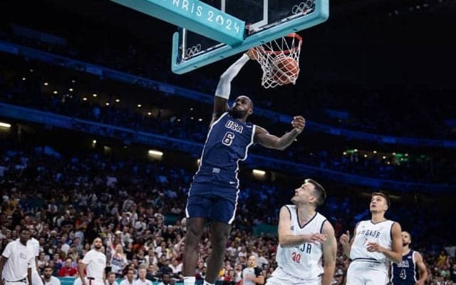 五輪5連覇を目指すアメリカが白星発進…復帰したデュラントが23得点、レブロンは21得点9アシスト