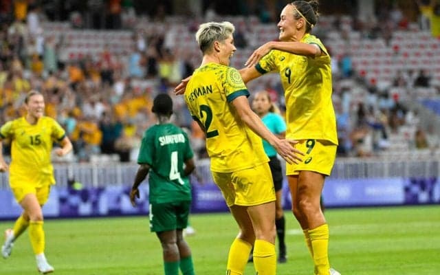 衝撃結末…ザンビアのエースFWバンダが史上初の五輪3度目のハットトリックも、合計11ゴールの壮絶な打ち合いは最大3点差を逆転したオーストラリアに軍配【パリ五輪】