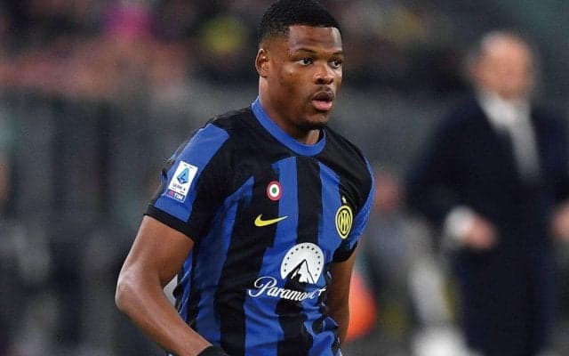 ユナイテッドが獲得念頭も…ダンフリースがインテルとの契約延長で合意目前か