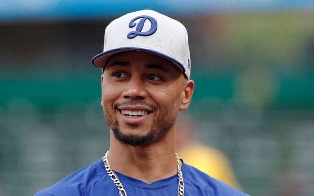 ベッツに漂う復活気配「元気そう」　左手から消えた“膨らみ”に脚光「やったー」