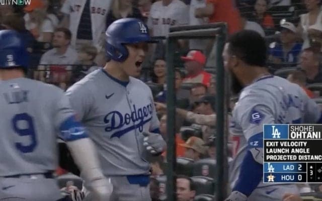 ネット沸騰！ 大谷翔平、感情が大爆発！ 超特大アーチ後のマッスルポーズ→雄叫びが話題に「めっちゃ嬉しそう」「メジャーリーガー感」