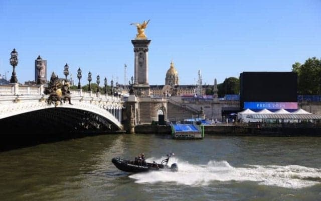 「手を洗わない」セーヌ川の“大腸菌”に驚きの対策　懸念される水質問題　トライアスロンは無事に実施できるのか【パリ五輪】