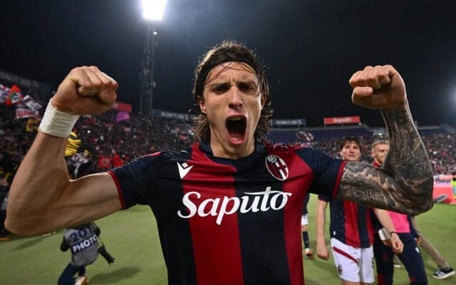 アーセナルがイタリア代表DFカラフィオーリの完全移籍加入を発表！ ボローニャの躍進を支えたCB、背番号は「33」